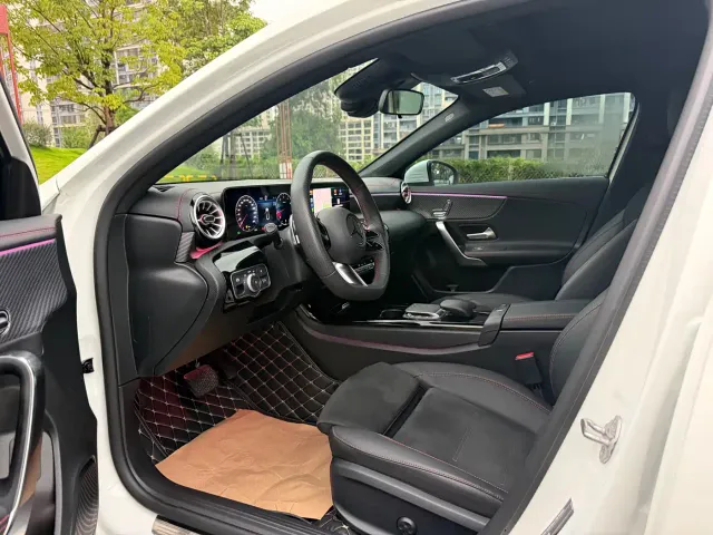 Mercedes-Benz A-Class — Фото автомобиля 4
