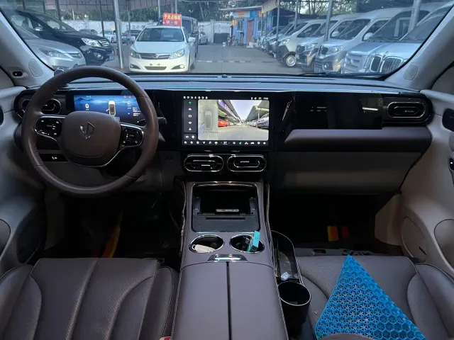 Leapmotor C11 — Фото автомобиля 7