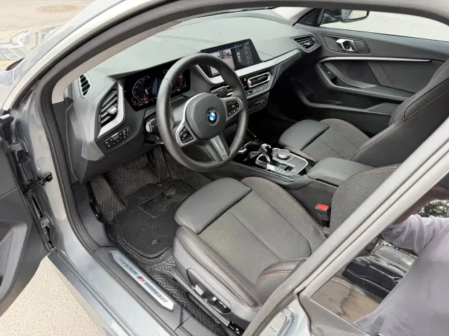 BMW 2 Series — Фото автомобиля 11