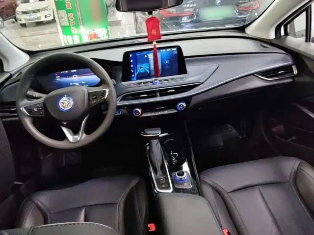 Buick Velite 6 — Фото автомобиля 9