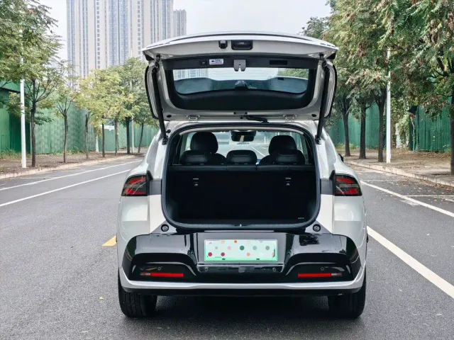 Changan Qiyuan Q05 — Фото автомобиля 12