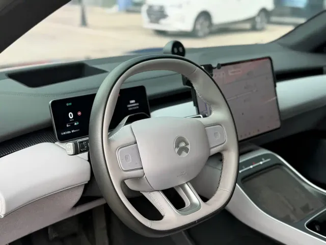 Nio ET5 Touring — Фото автомобиля 7