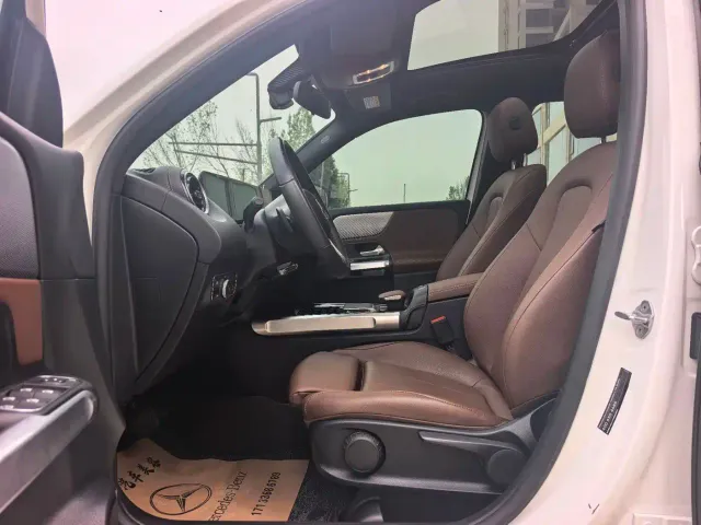 Mercedes-Benz GLB-Class — Фото автомобиля 10