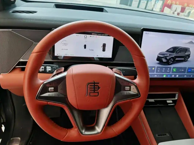 BYD Tang L — Фото автомобиля 11