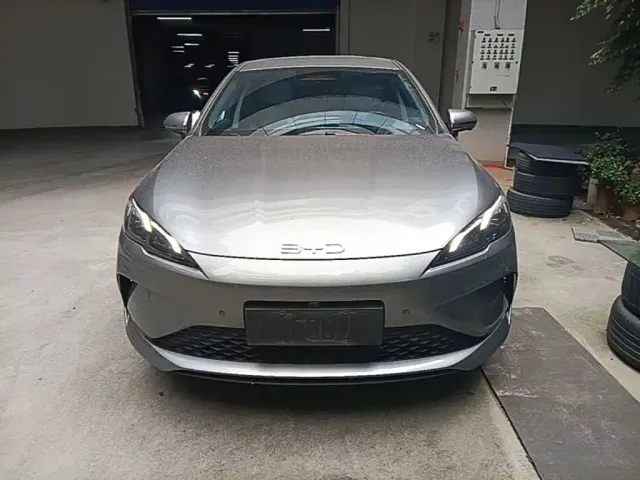 BYD Seal 05 DM-i — Фото автомобиля 2