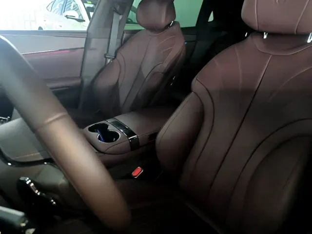 Denza Z9GT — Фото автомобиля 14