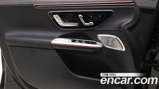Mercedes-Benz EQE — Фото автомобиля 15