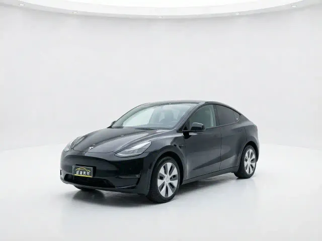 Фотография автомобиля — Tesla Model Y