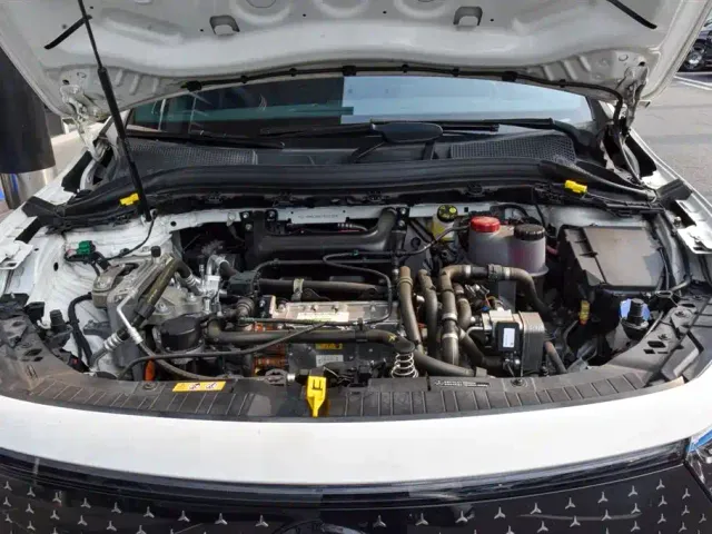 Mercedes-Benz EQA — Фото автомобиля 15