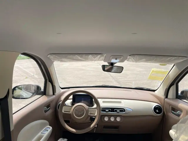Wuling Hongguang Mini EV — Фото автомобиля 11