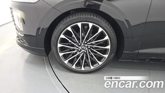 Hyundai Grandeur GN7 — Фото автомобиля 5