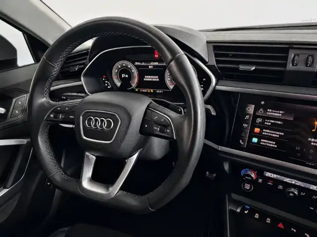 Audi Q3 — Фото автомобиля 18