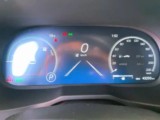 Toyota RAV4 — Фото автомобиля 14