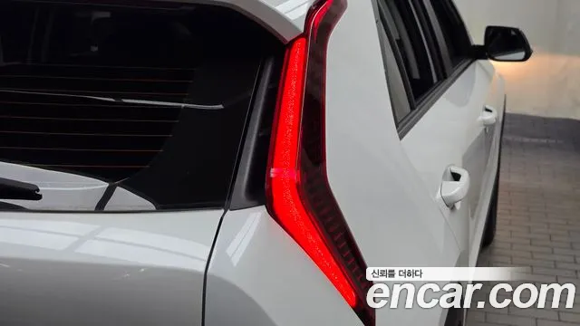 Kia Niro New — Фото автомобиля 8