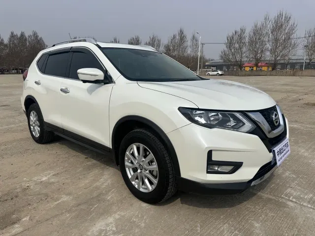 Фотография автомобиля — Nissan X-Trail