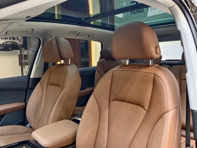 Audi Q7 — Фото автомобиля 18