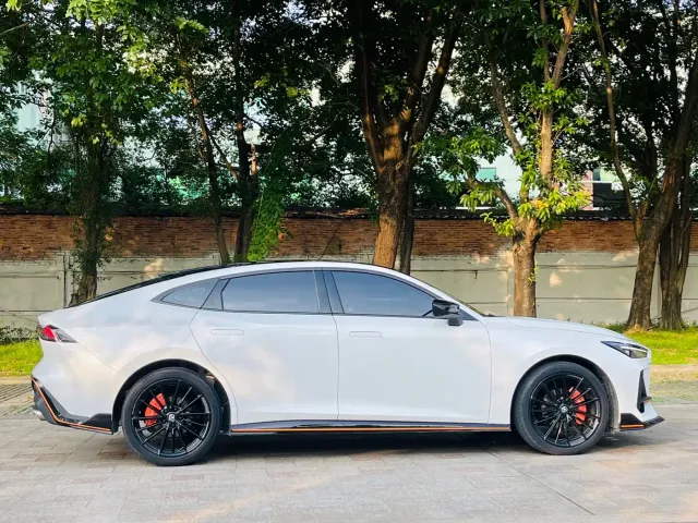 Changan Changan UNI-V 2022 1.5T Sport Edition — Фото автомобиля 17