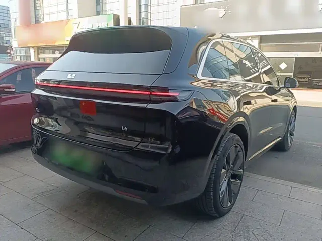 Li Auto L6 — Фото автомобиля 6
