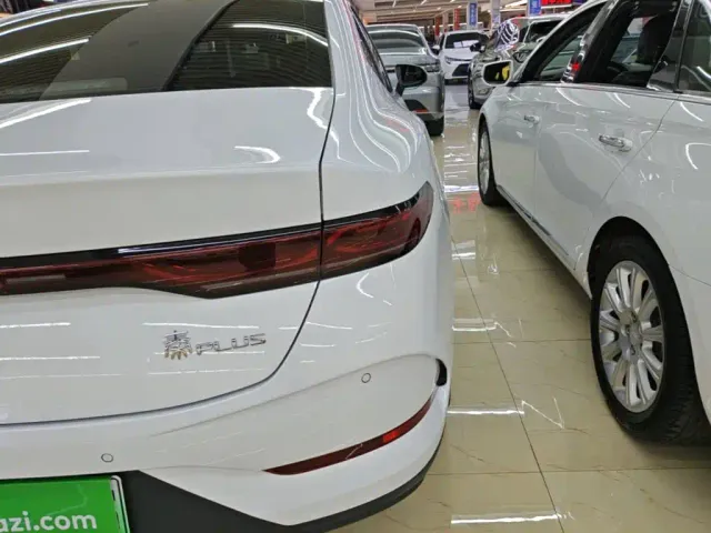 BYD Qin PLUS — Фото автомобиля 7