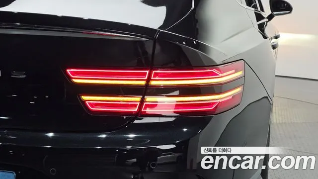Genesis G80 Electrified G80 (RG3) — Фото автомобиля 21