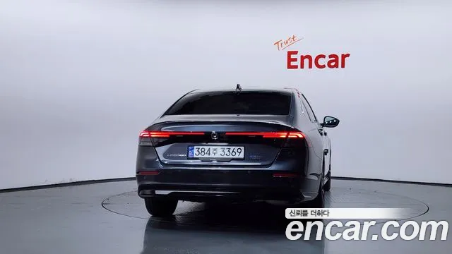 Honda Accord — Фото автомобиля 4