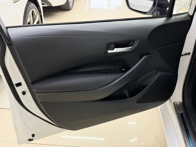 Toyota Corolla — Фото автомобиля 14