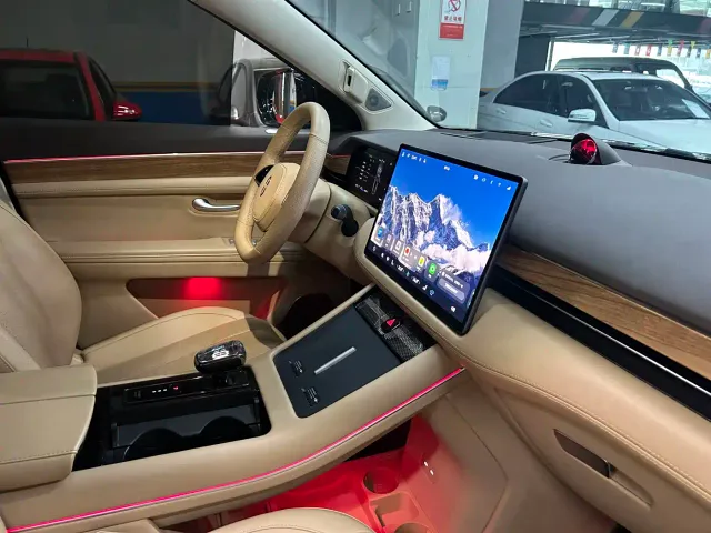 Aito M7 — Фото автомобиля 10