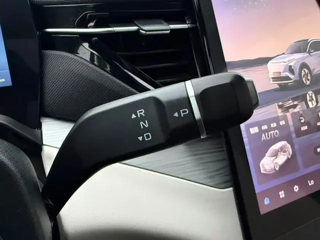 Besturn Yueyi 07 2025 210km Leisure Edition — Фото автомобиля 28