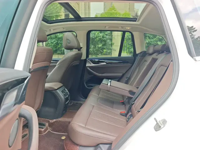 BMW X3 — Фото автомобиля 6