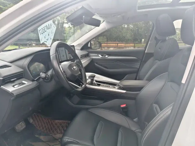 Geely Xingrui — Фото автомобиля 4