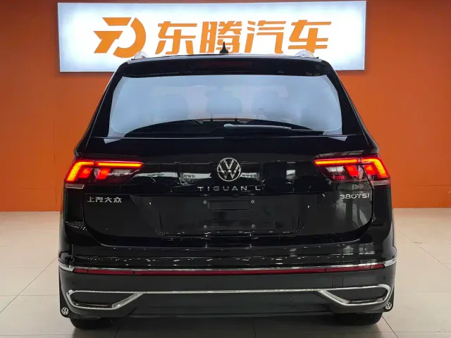 Volkswagen Tiguan L — Фото автомобиля 7