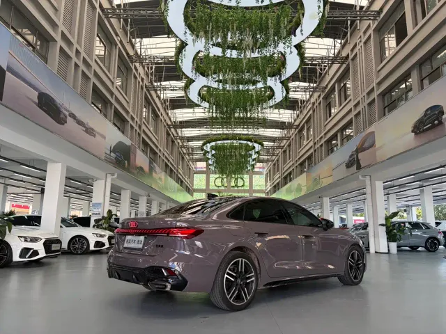 Audi A5L — Фото автомобиля 12