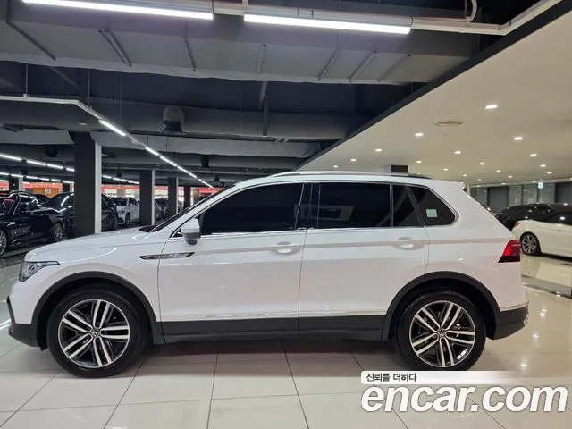 Volkswagen Tiguan — Фото автомобиля 3