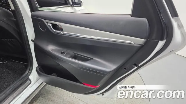 Hyundai Grandeur Новый Grandeur IG 3.0 LPi (Такси) — Фото автомобиля 25