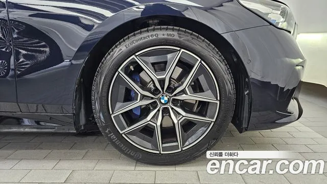 BMW 5 Series G60 — Фото автомобиля 6