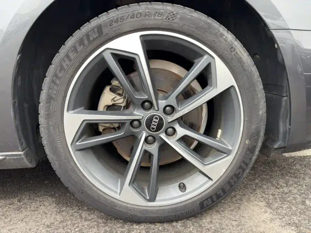 Audi Audi A4L 2022 40 TFSI Fashion Dynamic — Фото автомобиля 13