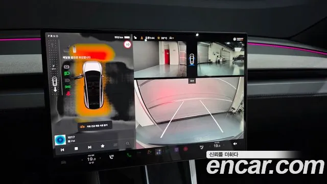 Tesla Model Y — Фото автомобиля 19