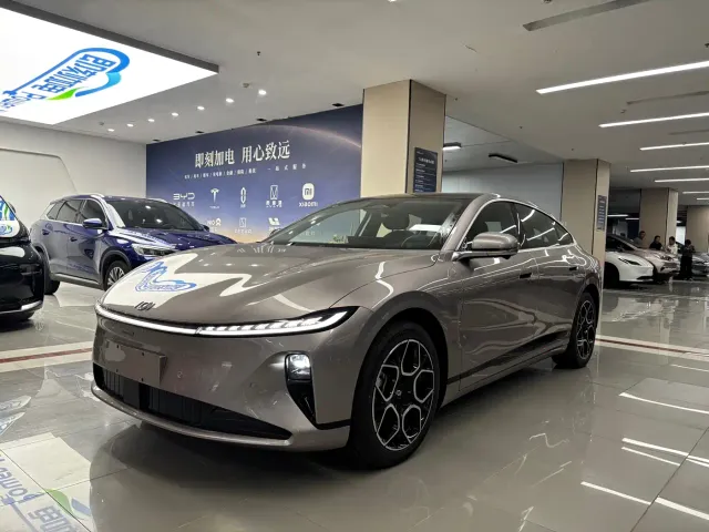 Фотография автомобиля — Changan Qiyuan A07