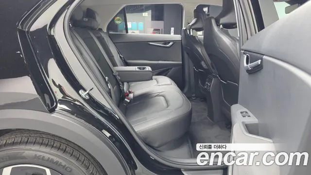 Kia Niro — Фото автомобиля 10