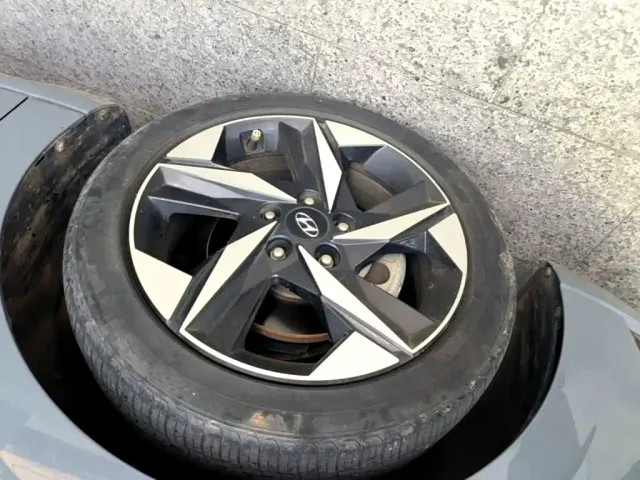 Hyundai Elantra — Фото автомобиля 22