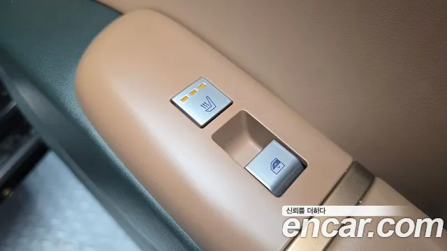 Hyundai Grandeur GN7 — Фото автомобиля 30