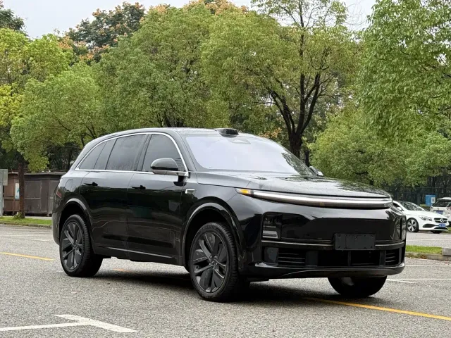 Li Auto L7 — Фото автомобиля 3