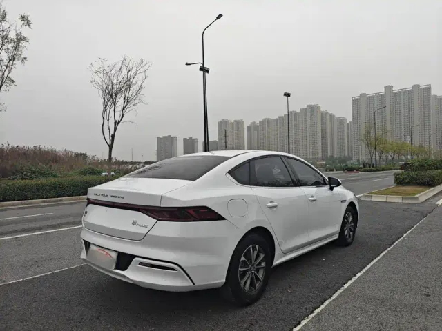 BYD Qin PLUS — Фото автомобиля 9