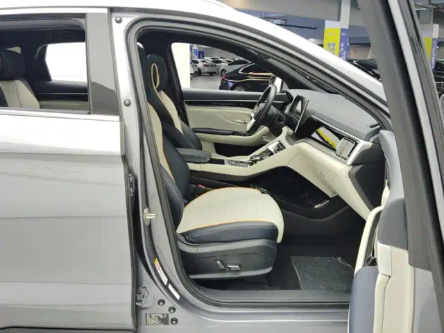 BYD Song PLUS — Фото автомобиля 8