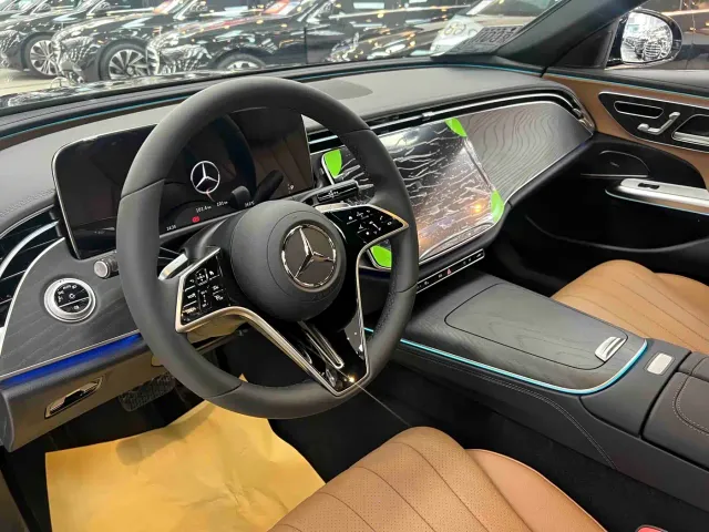Mercedes-Benz E-Class — Фото автомобиля 8