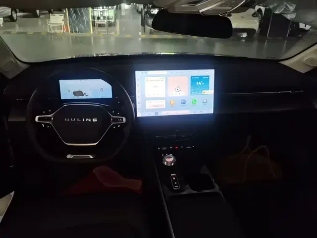 Wuling Starlight — Фото автомобиля 9