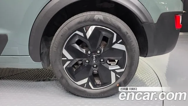 Kia Niro New — Фото автомобиля 21