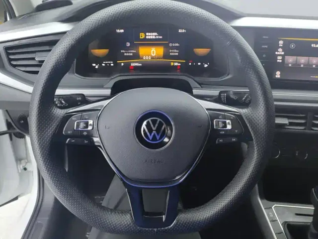 Volkswagen Polo — Фото автомобиля 15
