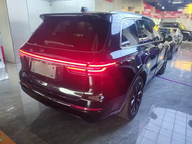 Li Auto ONE — Фото автомобиля 6