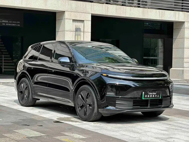 Li Auto L6 — Фото автомобиля 4
